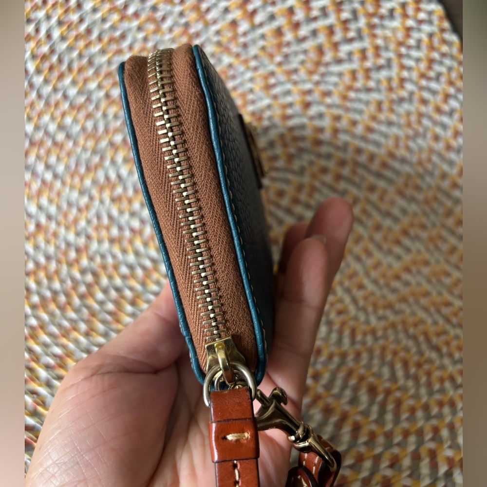 Dooney & Bourke Pebble Grain Leather Zip Around Wallet Medium - Picture 5 of 14